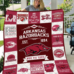 Arkansas Razorbacks | Fleece Throw Blanket & Quilt